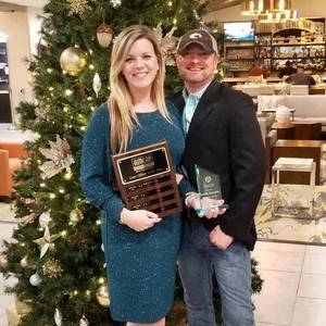 Meet your Posher, Leslie